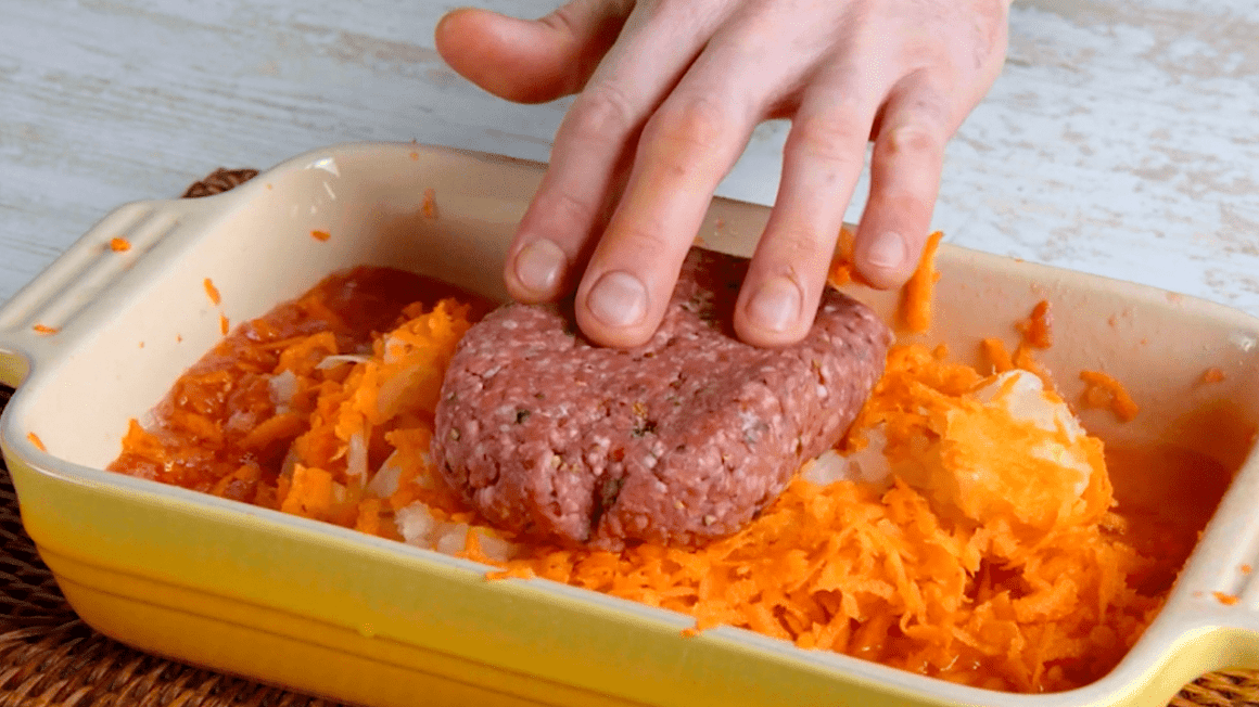 One-Pot-Pasta-Bolognese vor dem Backen